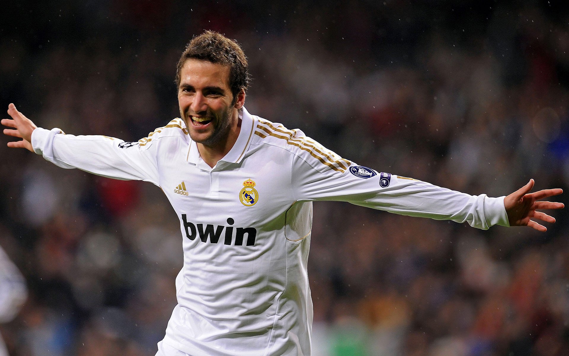 未来足球产业：从俱乐部到产业链升级，足球 未来